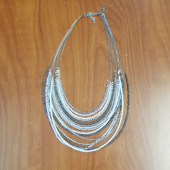 Beaded necklace - Picture 2 of 2